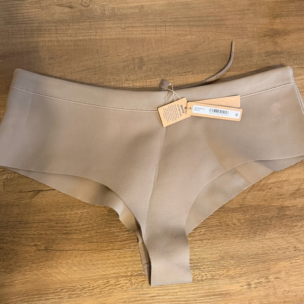 SKIMS Women's Scuba Cheeky Swim Bottoms - Picture 4 of 4